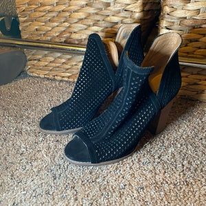 Lucky brand heels size 9
